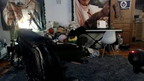Snapshot of katiecutie_5 chatting on 06/17/26, 04:59 Katie online show from 06/17/26, 04:59