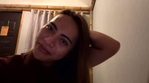 Snapshot of katiefrox_ chatting on 01/19/25, 09:45 katiefrox  online show from 01/19/25, 09:45