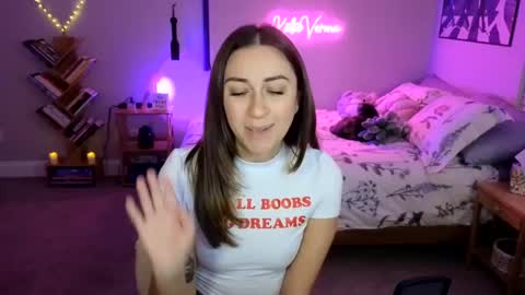 Katie Verona online show from 12/30/24, 02:53