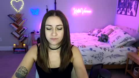 Katie Verona online show from 01/14/25, 01:58