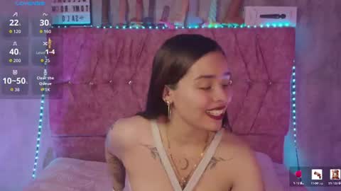 Snapshot of katiie_m chatting on 06/25/26, 12:54 Katie online show from 06/25/26, 12:54