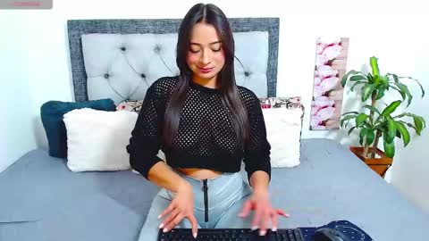 Follow Instagram katikloving online show from 09/17/25, 12:12