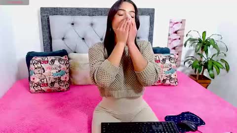 Follow Instagram katikloving online show from 02/14/26, 03:42