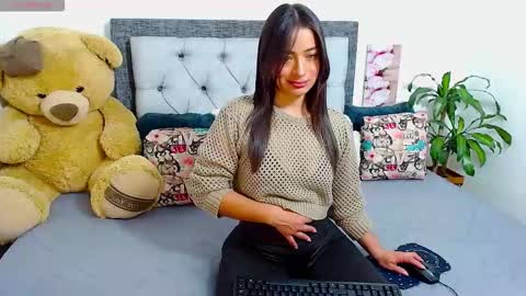 Follow Instagram katikloving online show from 03/19/26, 07:45