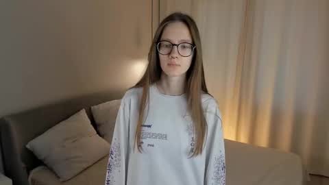 Scarlett online show from 10/15/25, 10:04