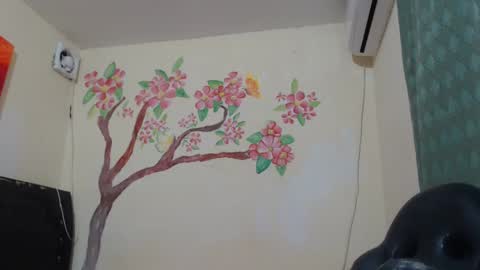 Snapshot of katiusca_horny2 chatting on 02/15/25, 08:54 katiusca_horny2 online show from 02/15/25, 08:54