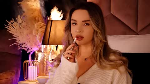 KatJolie online show from 10/05/25, 07:23