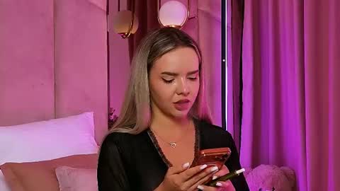 KatJolie online show from 07/11/26, 07:27