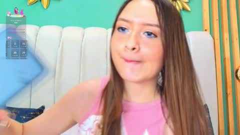 Snapshot of katlyn_martins chatting on 02/20/25, 11:32 K A T L Y N online show from 02/20/25, 11:32