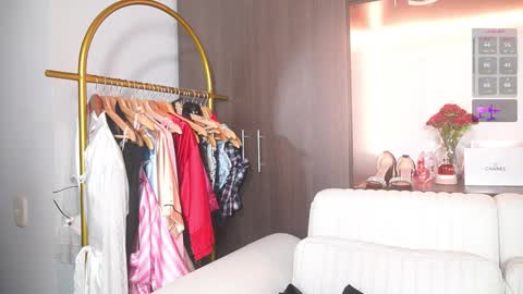 K A T L Y N  online show from 01/18/26, 05:39