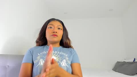 Snapshot of katnees_correa chatting on 12/16/24, 07:04 Follow me on instagram and twitter as correaktnees online show from 12/16/24, 07:04