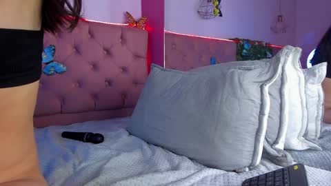 Snapshot of katniss_lovee_ chatting on 12/20/24, 10:32 .... Katniss .... online show from 12/20/24, 10:32