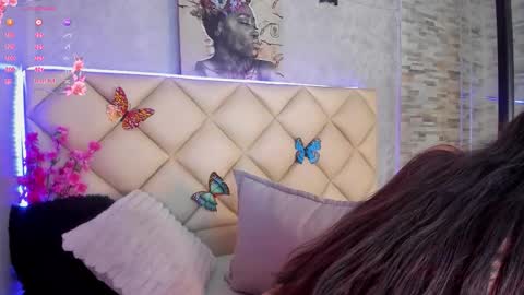 Snapshot of katniss_lovee_ chatting on 10/03/25, 08:22 .... Katniss .... online show from 10/03/25, 08:22