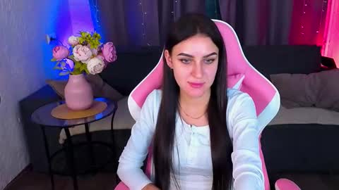 Snapshot of katrin_mur chatting on 11/05/25, 01:11 Katrin online show from 11/05/25, 01:11