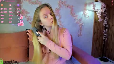 Katrina Bail online show from 10/04/25, 01:03