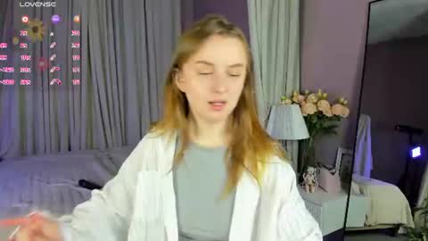 Snapshot of katrina_bail chatting on 06/15/26, 01:08 Katrina Bail online show from 06/15/26, 01:08