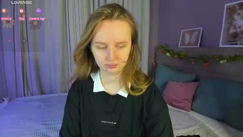 Snapshot of katrina_bail chatting on 07/19/26, 01:09 Katrina Bail online show from 07/19/26, 01:09