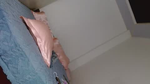 Snapshot of katrina_foxxx chatting on 09/10/25, 07:30 katrina_foxxx online show from 09/10/25, 07:30