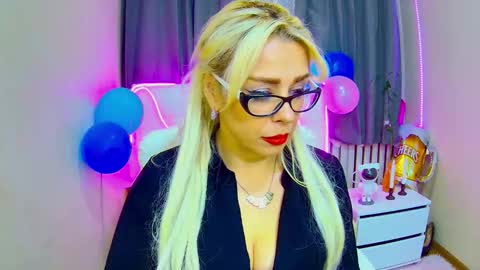 katrinacharm online show from 09/22/25, 06:15