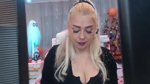 katrinacharm online show from 11/06/25, 07:31