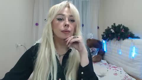 Snapshot of katrinacharm chatting on 12/16/25, 08:03 katrinacharm online show from 12/16/25, 08:03