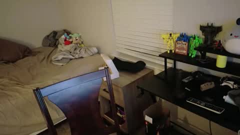 Snapshot of katrinapricecd chatting on 12/20/25, 11:01 Katrina Price online show from 12/20/25, 11:01