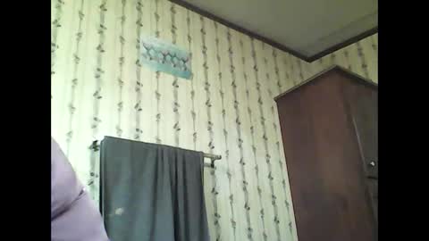 katrinathomas31 online show from 12/15/24, 06:04