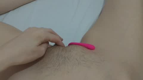 Snapshot of katrinna_arinna chatting on 01/09/25, 04:39 katrina dont forget to give me thumbs up online show from 01/09/25, 04:39