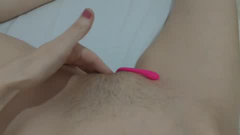 Snapshot of katrinna_arinna chatting on 01/16/25, 11:15 katrina dont forget to give me thumbs up online show from 01/16/25, 11:15