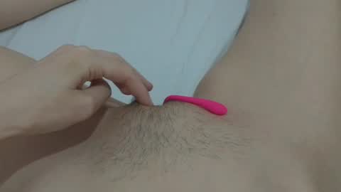 Snapshot of katrinna_arinna chatting on 01/20/25, 12:28 katrina dont forget to give me thumbs up online show from 01/20/25, 12:28