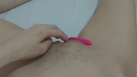 Snapshot of katrinna_arinna chatting on 01/23/25, 06:39 katrina dont forget to give me thumbs up online show from 01/23/25, 06:39