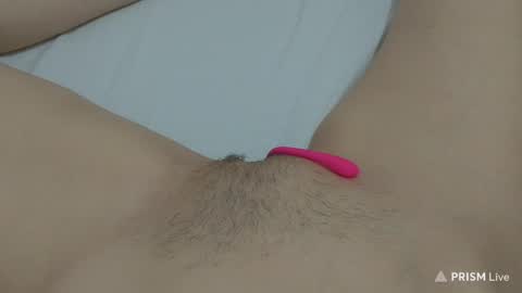 Snapshot of katrinna_arinna chatting on 01/23/25, 04:26 katrina dont forget to give me thumbs up online show from 01/23/25, 04:26