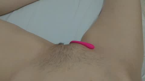 Snapshot of katrinna_arinna chatting on 01/25/25, 06:34 katrina dont forget to give me thumbs up online show from 01/25/25, 06:34