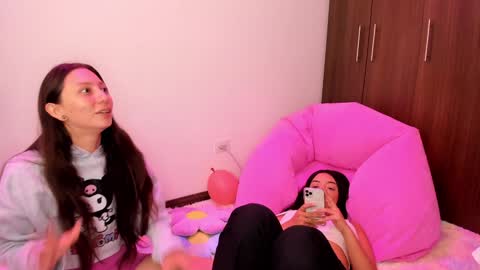 Snapshot of katrinrosex chatting on 01/08/25, 03:07 Katrin online show from 01/08/25, 03:07