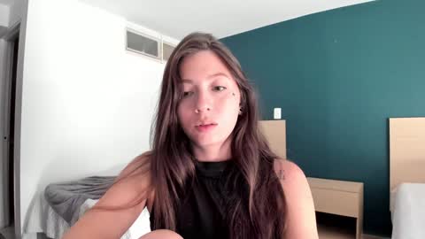 Snapshot of katrinrosex chatting on 01/20/25, 10:15 Katrin online show from 01/20/25, 10:15