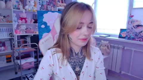 Katrin online show from 10/01/25, 01:17