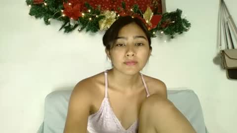 Snapshot of katrushca24 chatting on 12/10/24, 04:38 kat online show from 12/10/24, 04:38