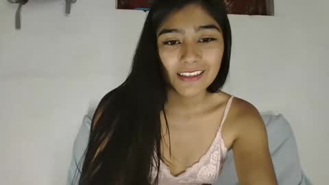 Snapshot of katrushca24 chatting on 01/15/25, 03:39 kat online show from 01/15/25, 03:39