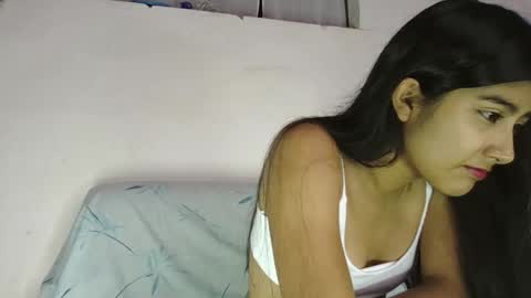 Snapshot of katrushca24 chatting on 02/01/25, 04:00 kat online show from 02/01/25, 04:00