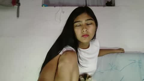Snapshot of katrushca24 chatting on 03/06/25, 03:24 kat online show from 03/06/25, 03:24