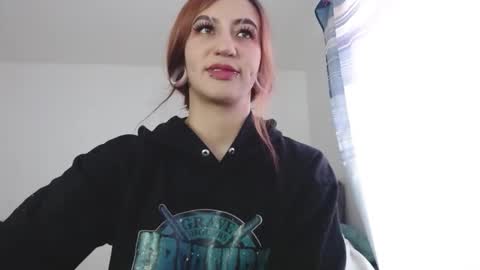 Snapshot of katsuyu_of_cristal chatting on 02/11/25, 04:13 JESSIKA online show from 02/11/25, 04:13