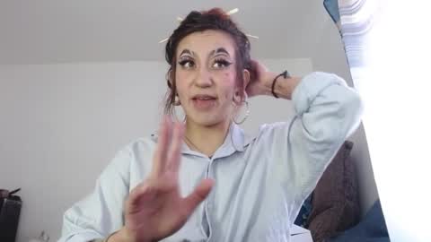 Snapshot of katsuyu_of_cristal chatting on 02/15/25, 08:54 JESSIKA online show from 02/15/25, 08:54