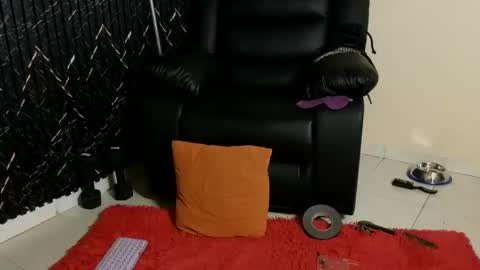 Katt  online show from 09/17/25, 05:03