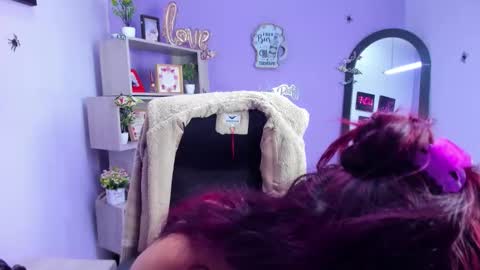 Snapshot of kattalella_luck chatting on 11/06/25, 04:24 kattalella luck online show from 11/06/25, 04:24