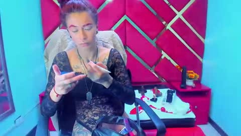 Snapshot of kattalella_luck chatting on 11/27/25, 03:41 kattalella luck online show from 11/27/25, 03:41