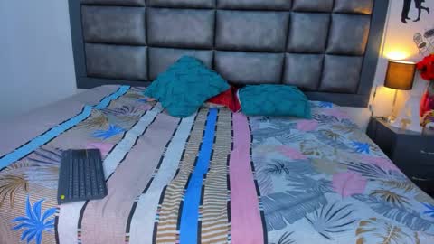 kattaleyaa_ online show from 12/04/25, 02:15