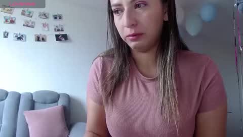 Snapshot of kattie_love chatting on 02/02/25, 04:00 kattie online show from 02/02/25, 04:00