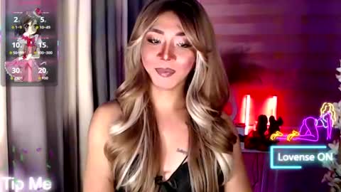 Snapshot of kattiecurrent chatting on 06/27/26, 12:44 Saisy online show from 06/27/26, 12:44