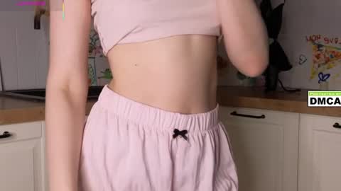I dont know whats gonna happen today but my name is Katty and lets start being friends online show from 05/29/26, 09:13