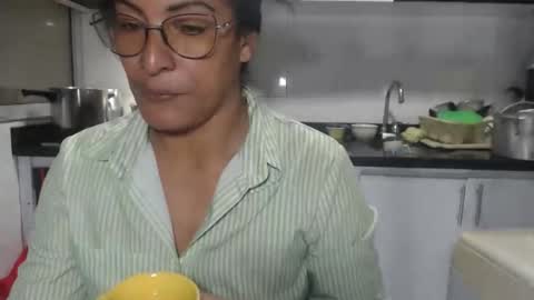 Snapshot of kattleyagray chatting on 10/08/25, 12:03 KattleyaGrey online show from 10/08/25, 12:03